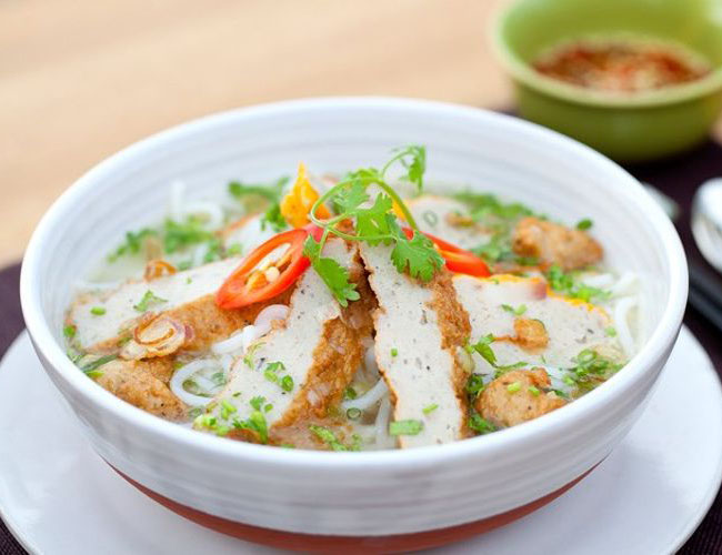Bánh canh chả cá – món ăn mang hương vị đặc trưng của miền Trung