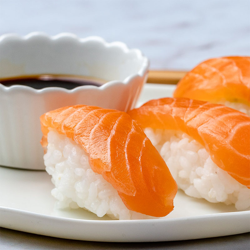 Người Nhật thường ăn sushi