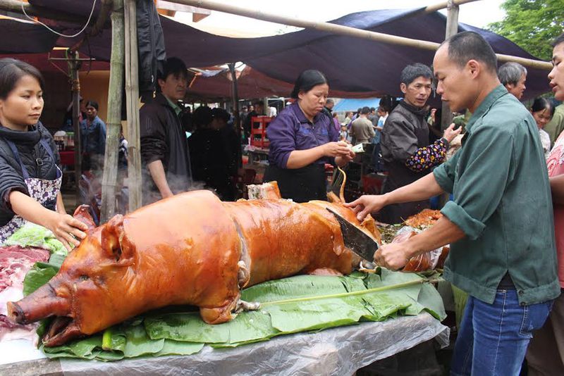 Lợn quay Lạng Sơn xuất hiện trong lễ Tết